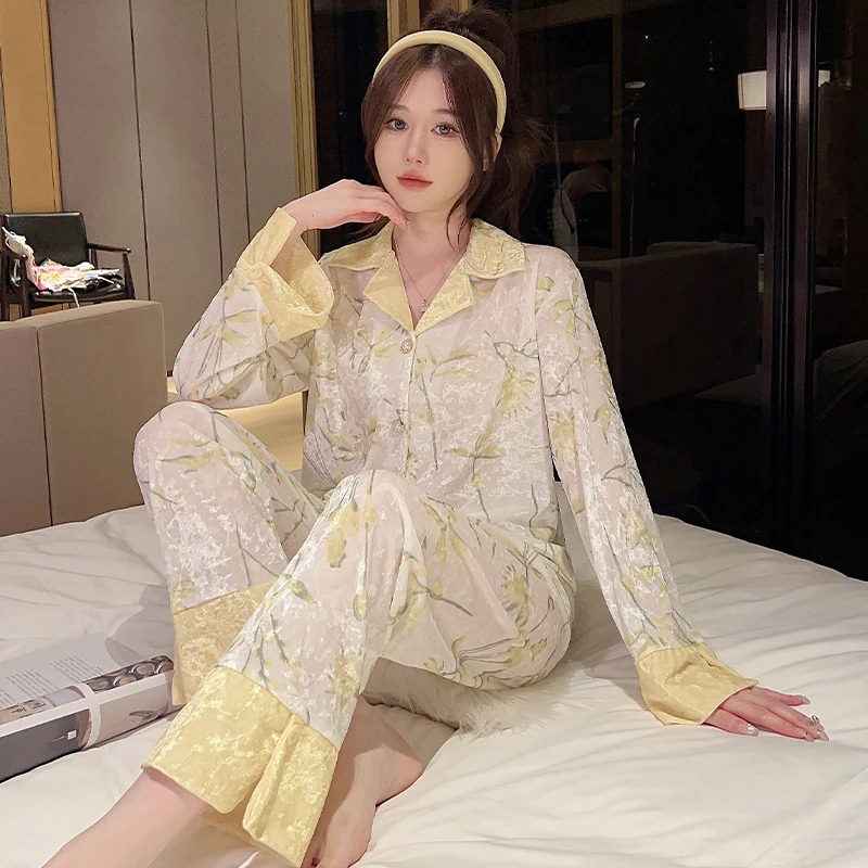 秋冬新款睡衣女金丝绒长袖长裤翻领开衫家居服套装可外穿
