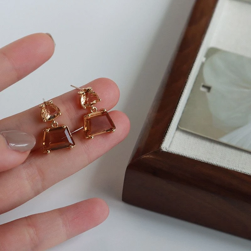 铜合金玻璃耳饰 几何茶色耳钉女气质锆石耳环精致耳坠个性复古