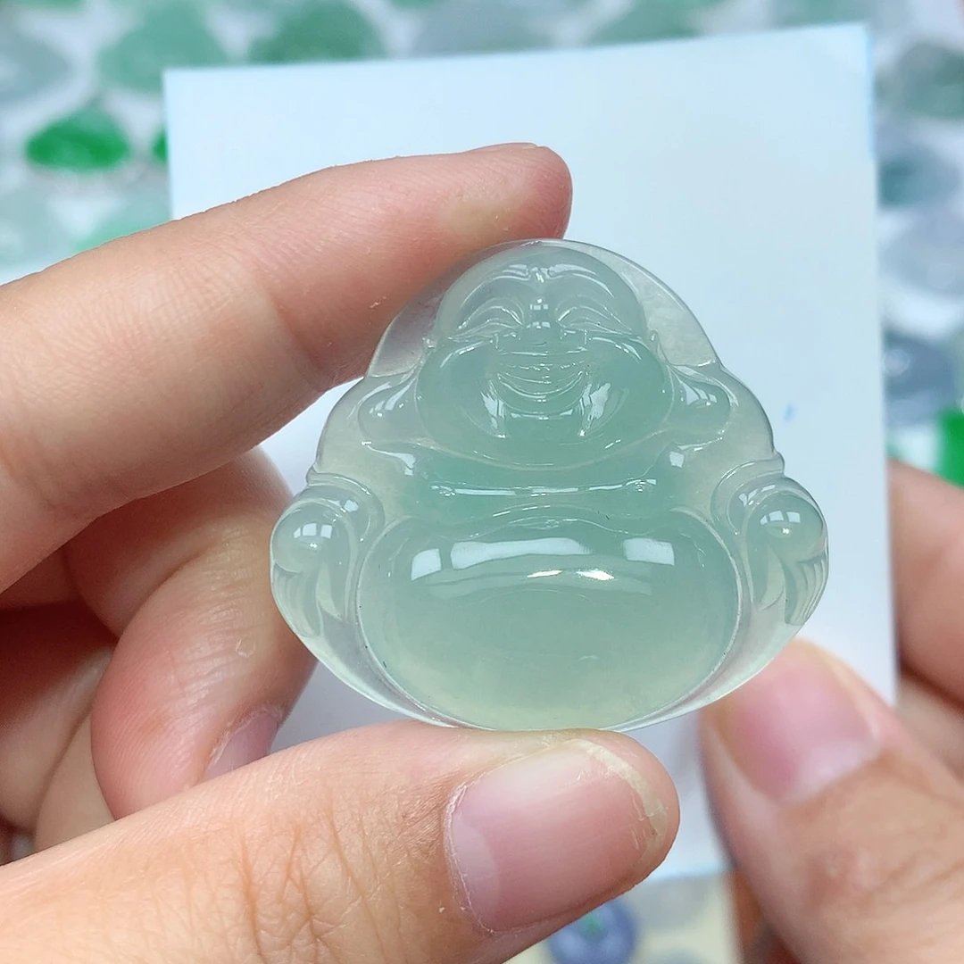 翡翠颈饰未镶嵌佛