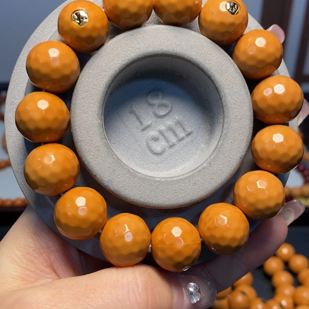 【闪购商品】猴头核桃吊坠15四标钻石面反油点310