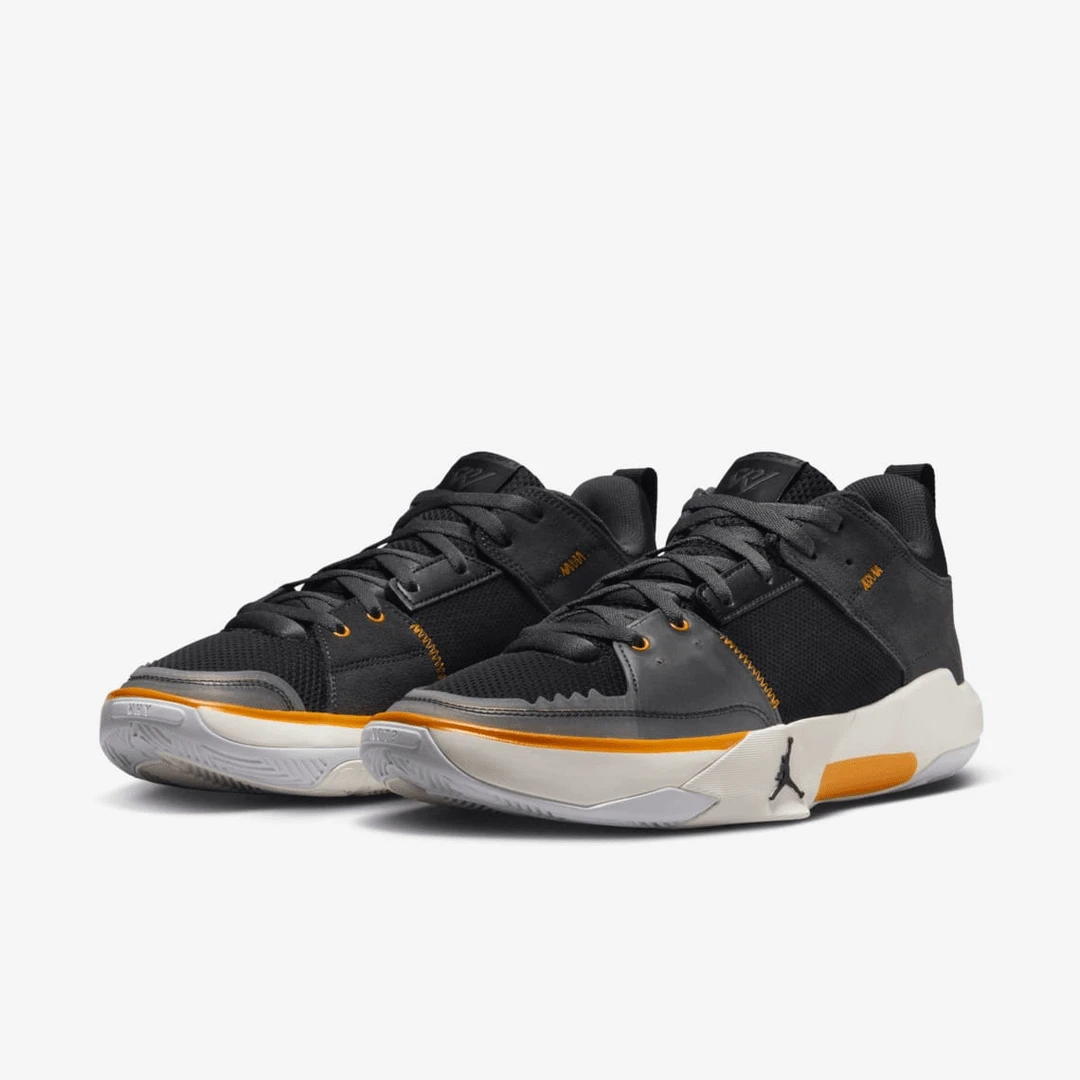 NIKE/耐克耐克JORDAN轻盈透气实战运动休闲训练篮球鞋FD2336-007