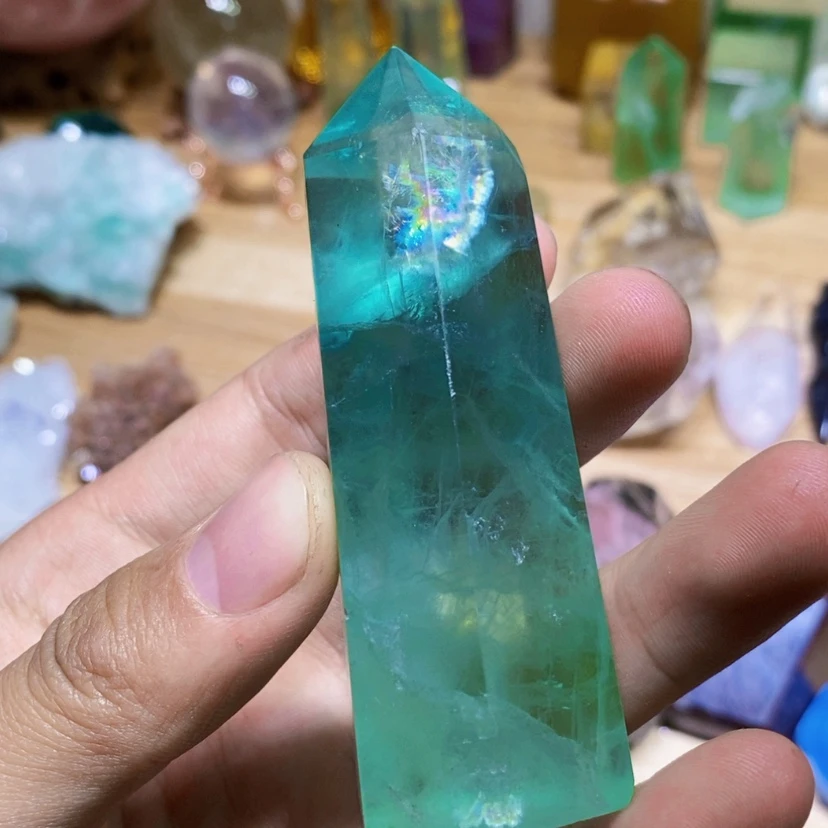 【闪购商品】萤石天然彩虹绿萤石柱未镶嵌留**舍