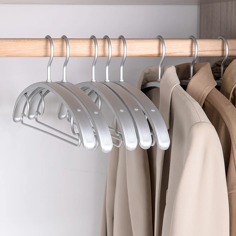 铝合金衣架家用挂衣无痕防肩角衣服挂加厚加粗轻奢高级多功能衣撑