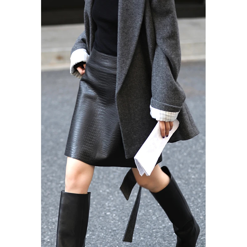 Mogas【粉丝回馈】轻奢鳄鱼纹绵羊皮显瘦高腰a字半身裙秋330102