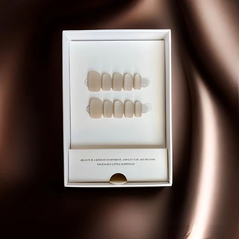 【燕麦蜂蜜】磨砂穿戴甲咖色丝绸感猫眼高级高贵短方极致简约美甲贴