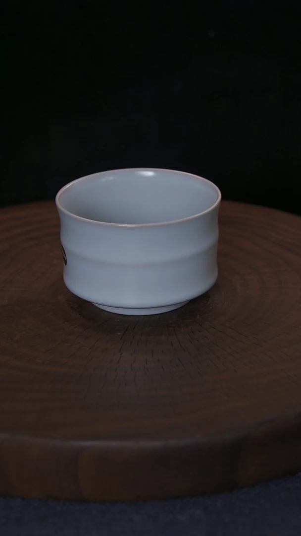 【闪购商品】月白釉竹节杯/夹子印/