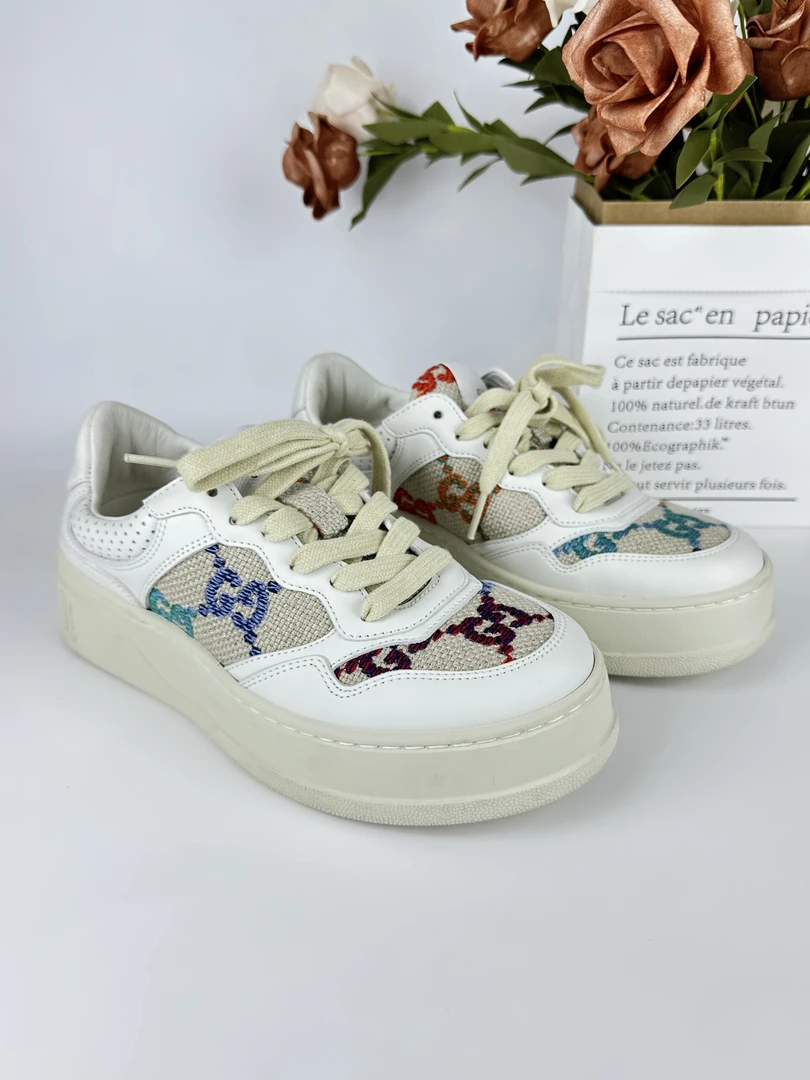 99新 GUCCI/古驰 36码/全套99新/Gucci 古驰刺绣饼干鞋