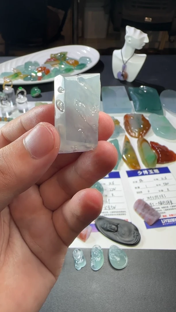 【闪购商品】定制翡翠未镶嵌缅甸A货翡翠