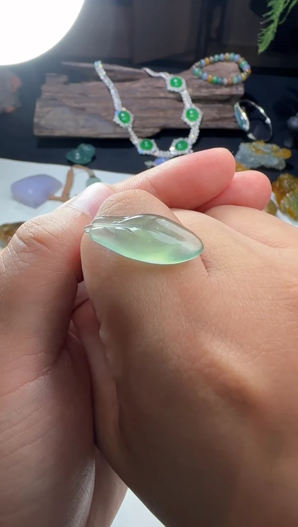 【闪购商品】定制翡翠未镶嵌缅甸A货翡翠