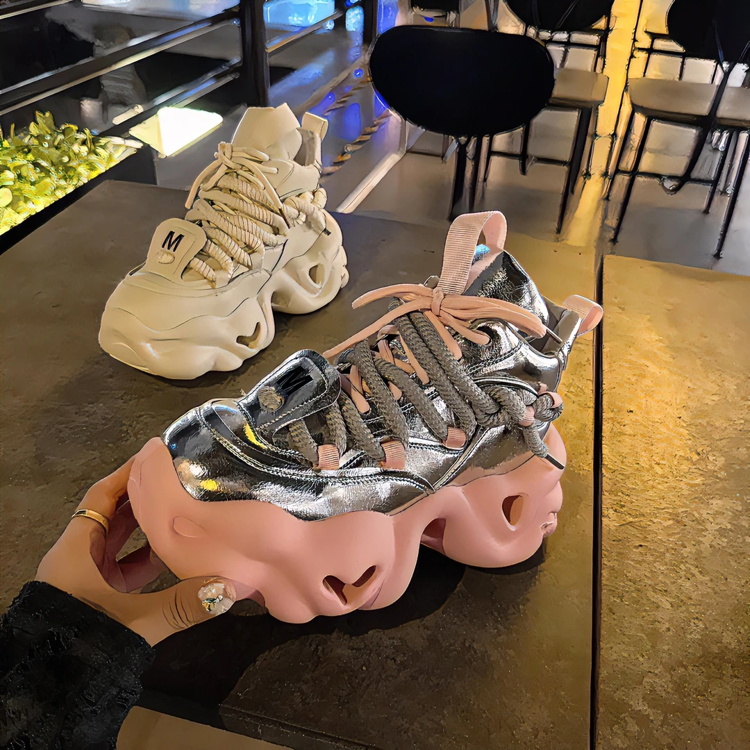 欧货爆款洞洞厚底老爹鞋韩版皮面春款松糕运动鞋时尚百搭休闲潮鞋