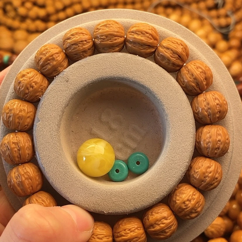 【闪购商品】猴头核桃吊坠我**着京八