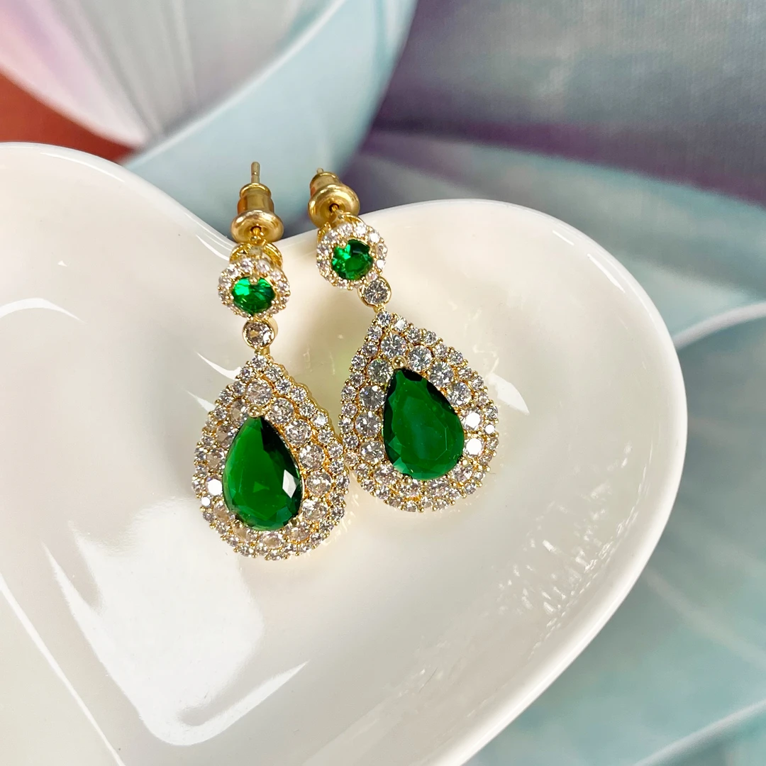 铜合金合成锆石耳饰 S925银针 绿色水滴吊坠耳环 法式高级气质