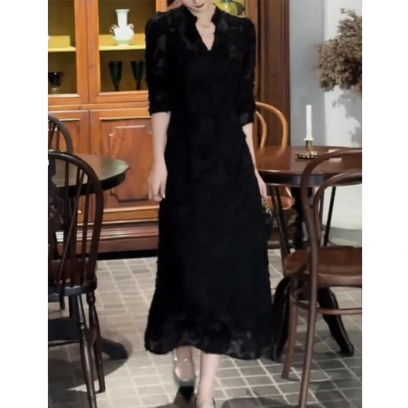 高级感气质盘扣蕾丝镂空收腰上衣直筒半身裙女时尚休闲显瘦两件套