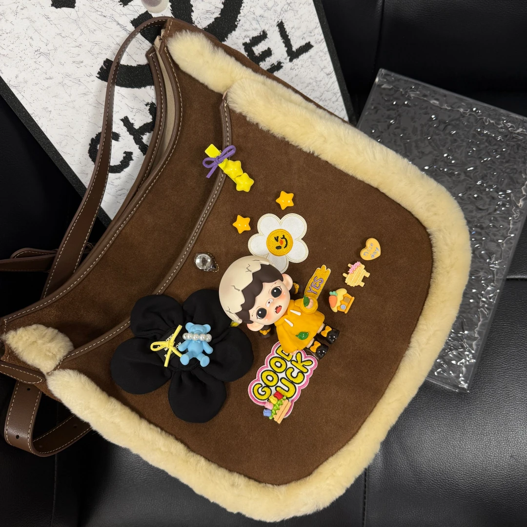 原创手工设计潮玩娃包 韩系轻奢小众设计咖色毛绒托特包