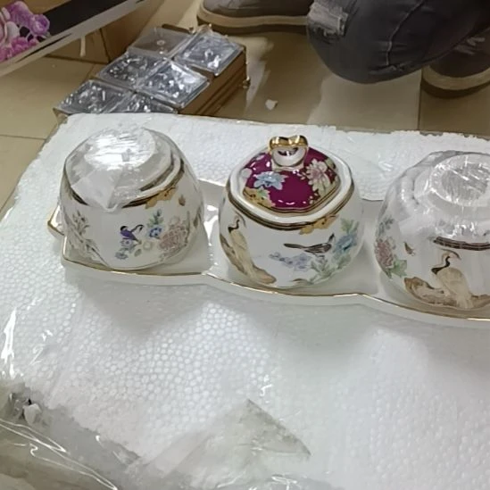 【闪购商品】陶瓷摆件不****喵