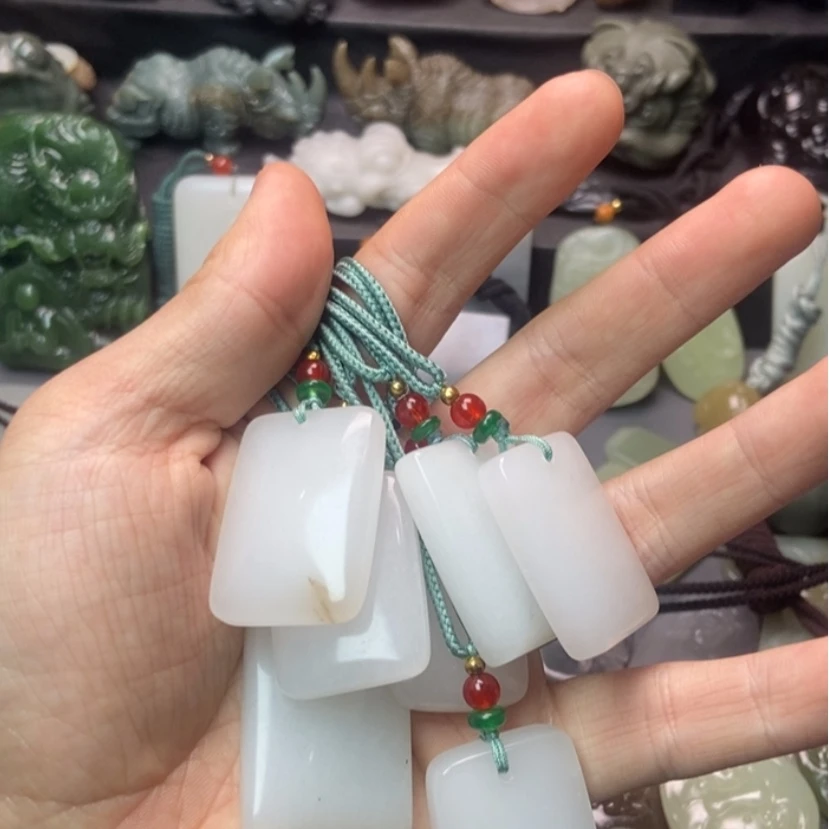 【闪购商品】和田玉颈饰未镶嵌