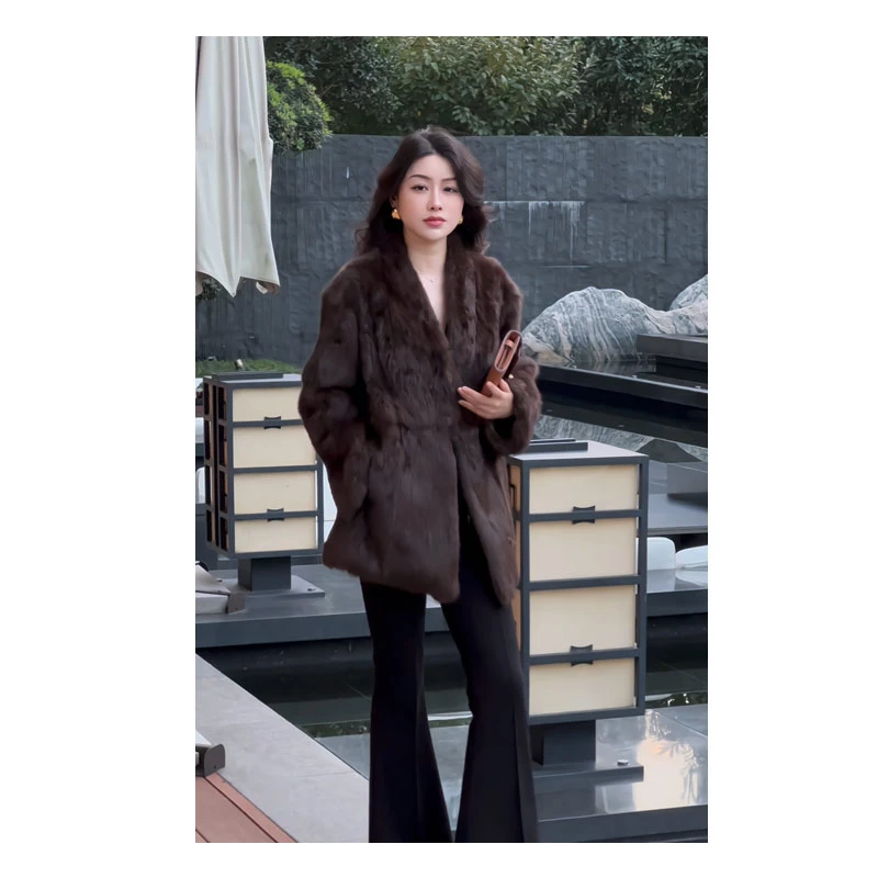 2024新款兔皮毛一体宽松外套女V领时尚百搭冬季保暖外套791款
