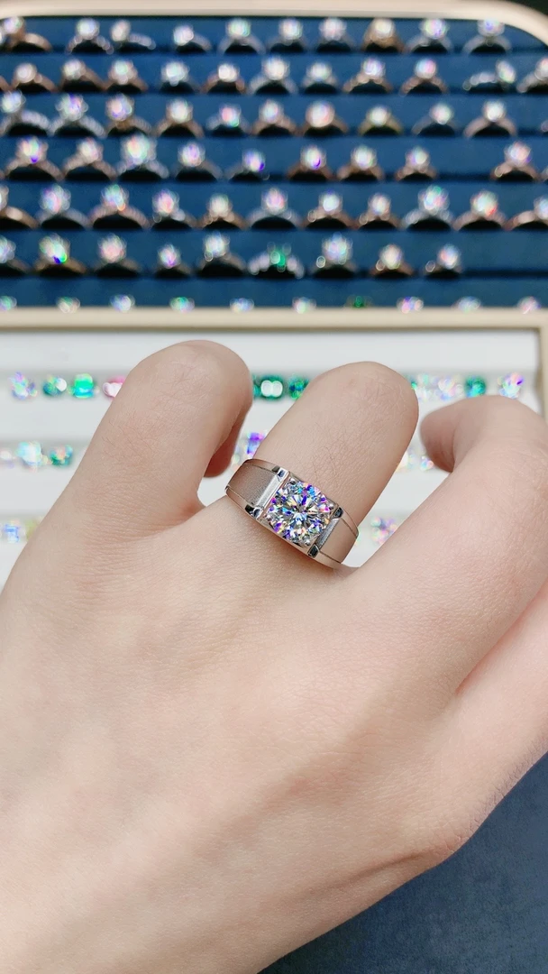 925银莫桑石戒指 （喷砂）时尚经典男戒