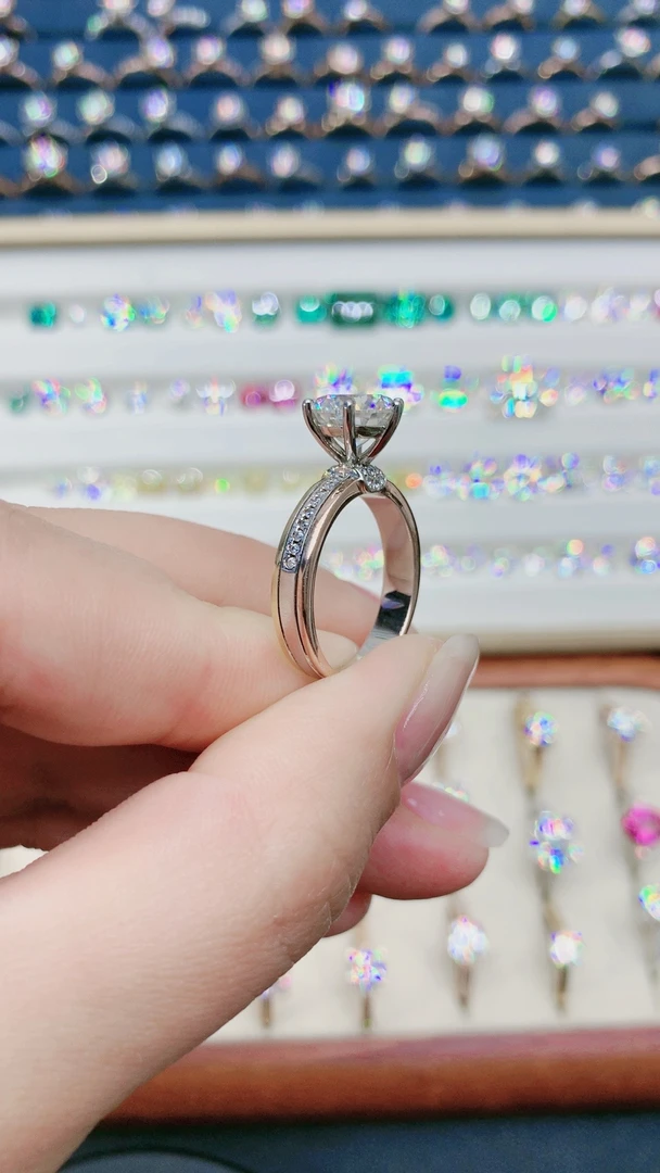 925银莫桑石戒指 （三色款）时尚女王经典莫桑戒