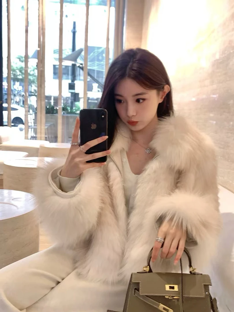 【安卡家】2024【千金小泡芙2.0】进口整皮银蓝狐蕾丝边外套