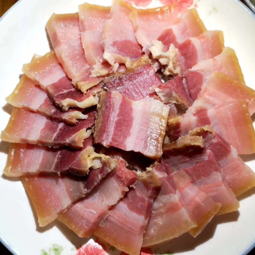 腊肉云南农家自然风干三线五花肉
