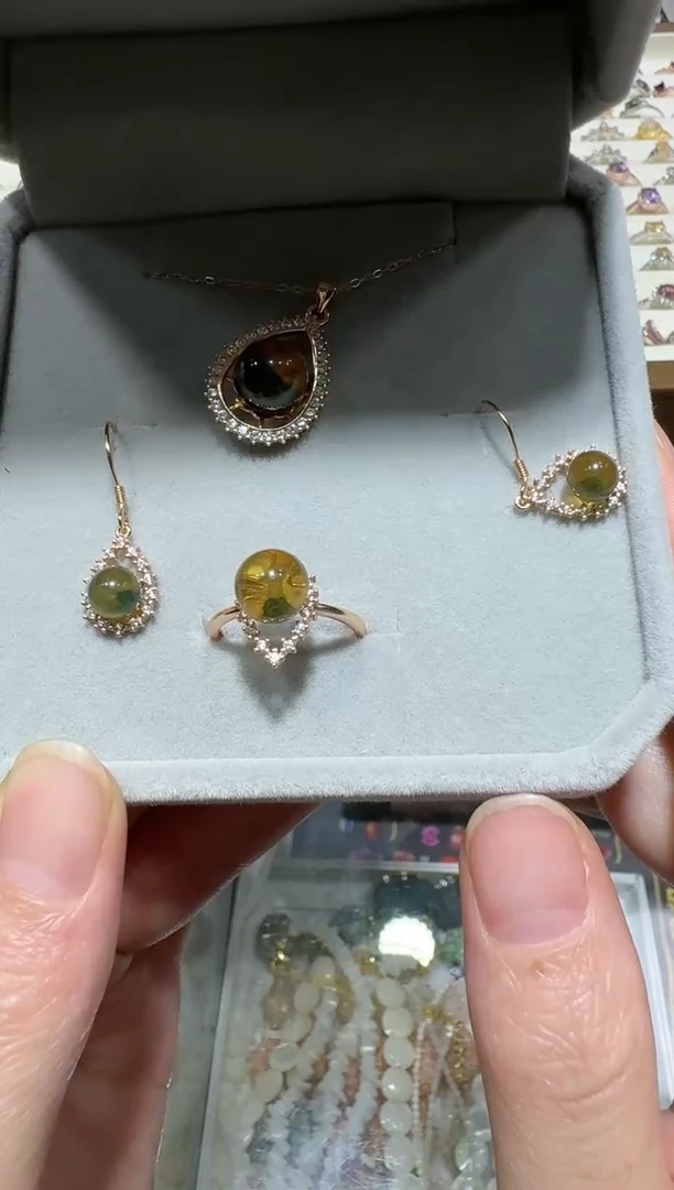 【闪购商品】琥珀套链银S925镶嵌匝1674