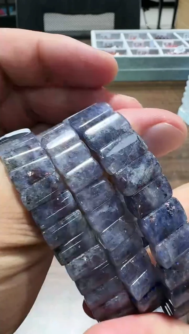 【闪购商品】坦桑石手牌未镶嵌匝1413   多样性发一件