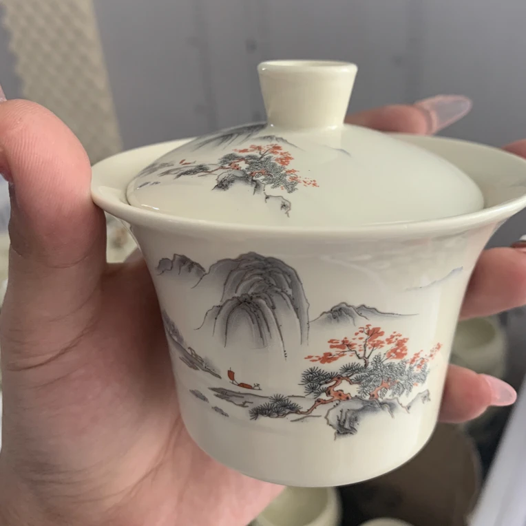 巅峰的悬停盖碗陶瓷