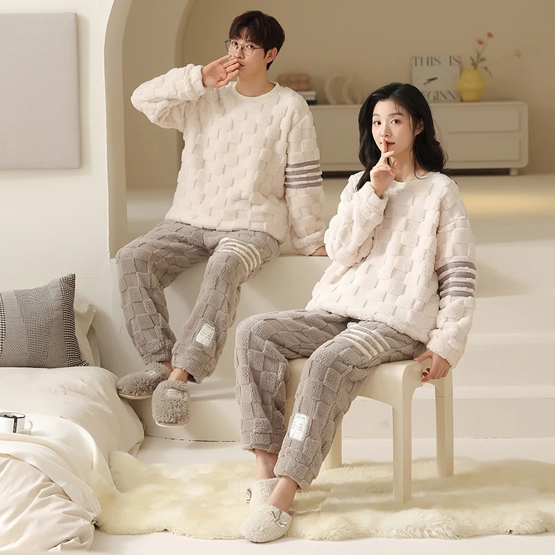 珊瑚绒情侣睡衣冬季新款格子绒男女法兰绒加厚加绒家居服外穿套装