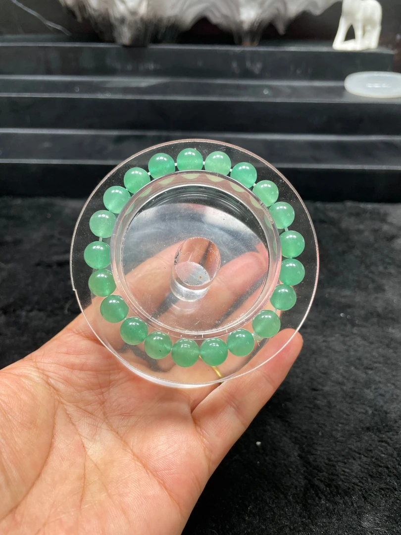 天然玉石独龙玉卡8手串绿色精美的玉手串女款时尚素圈渐变冰透