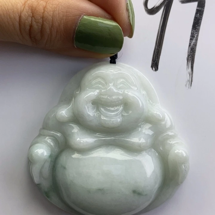 翡翠颈饰未镶嵌佛公
