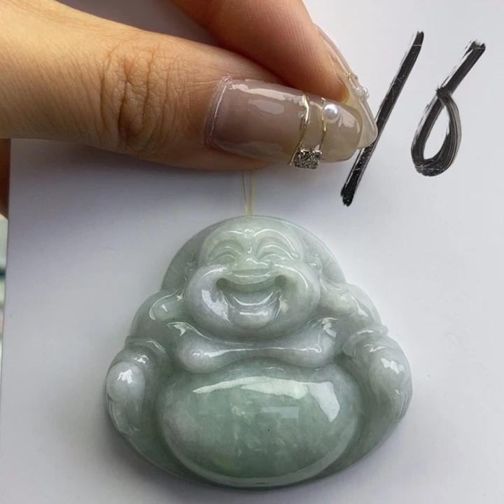 翡翠颈饰未镶嵌佛公