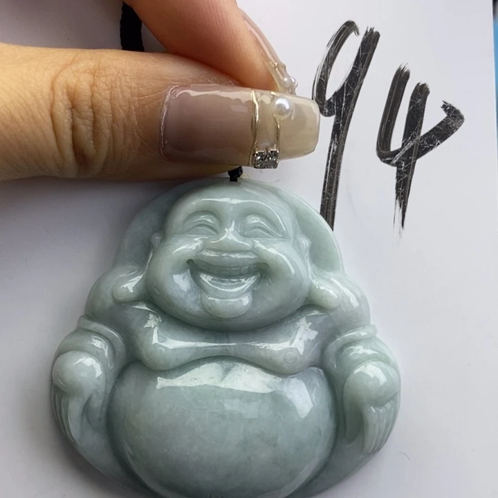 翡翠颈饰未镶嵌佛公