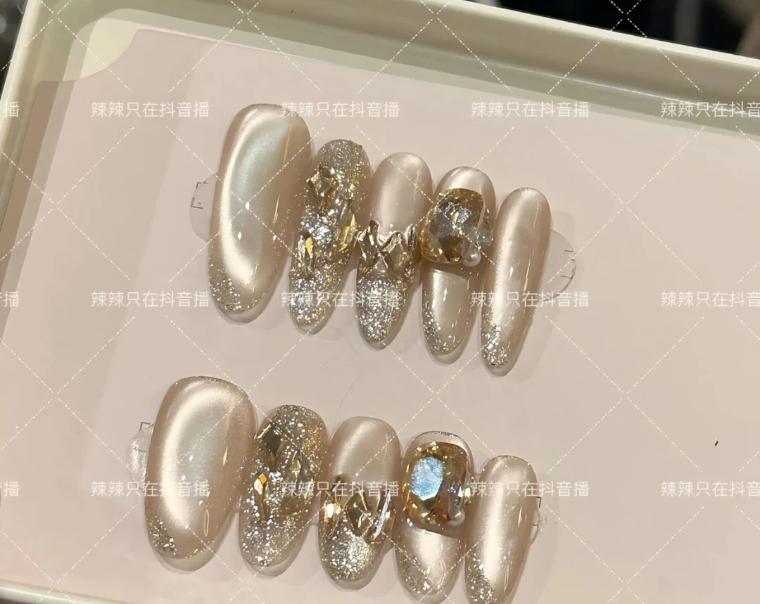 慕影纯手工穿戴甲猫眼甲片气质穿搭可替换美甲贴片