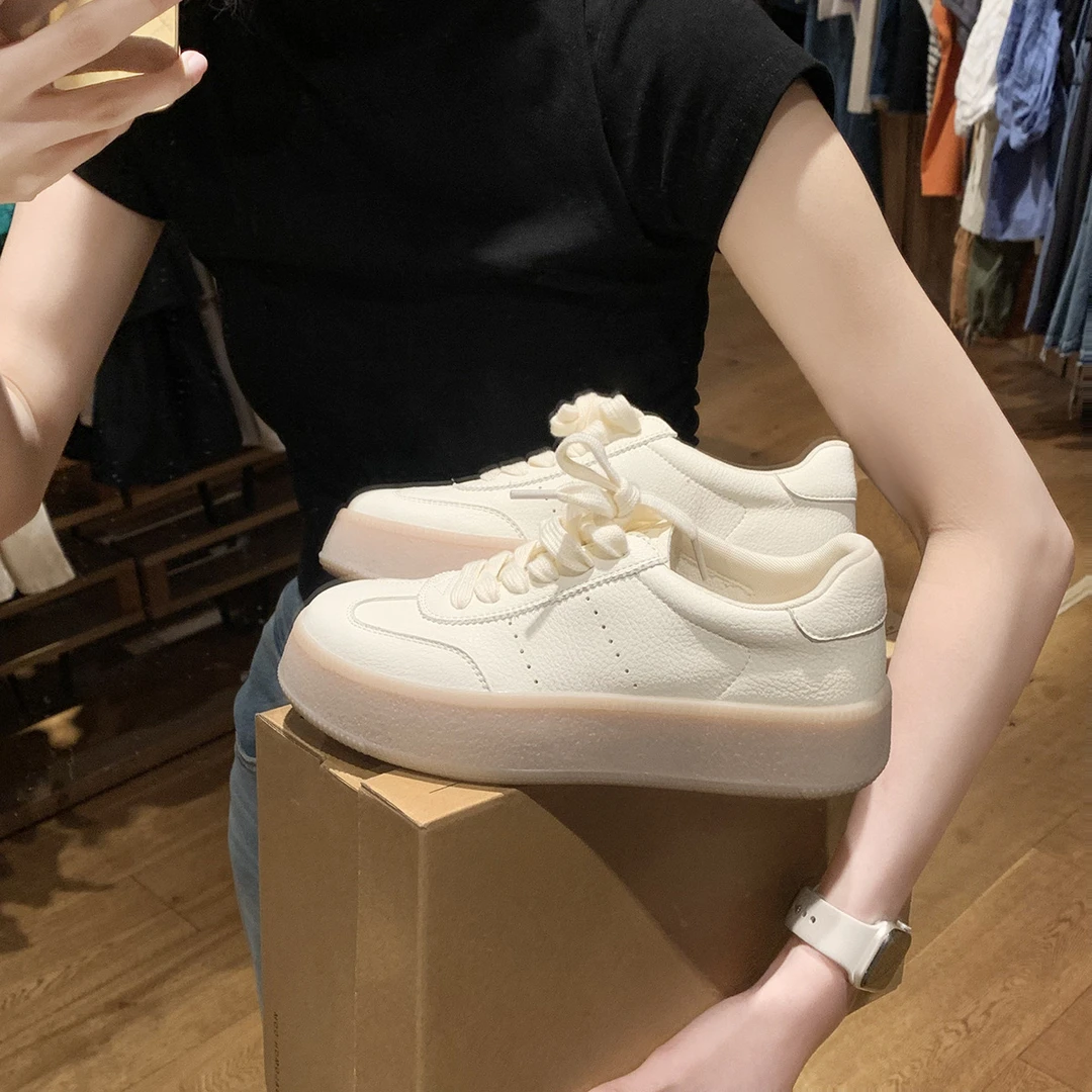 【葡萄妈同款】经典圆头厚底韩式休闲真皮系带小白鞋德训板鞋女新款