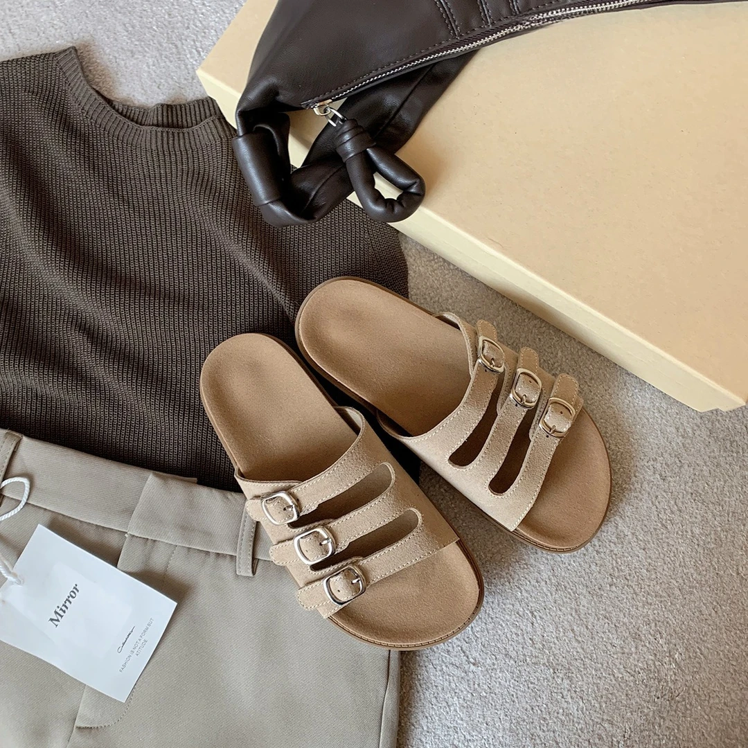 【茵茵家】时髦三排扣带百搭休闲风厚底外穿露趾勃肯拖鞋女夏季新款