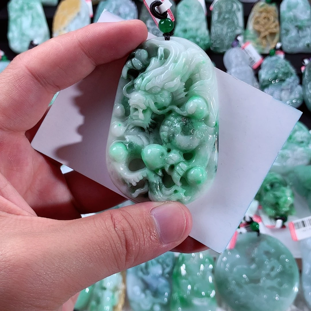 翡翠戒指未镶嵌、