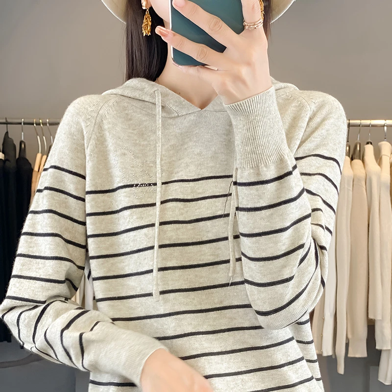早秋新款上衣女连帽卫衣针织衫秋冬季烫钻休闲条纹女士洋气上衣