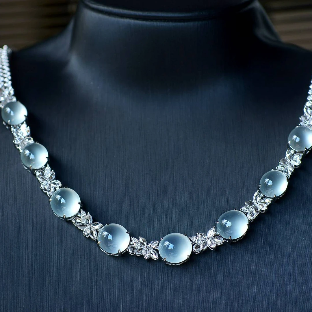 缅甸翡翠A货G18K玻种蛋面项链