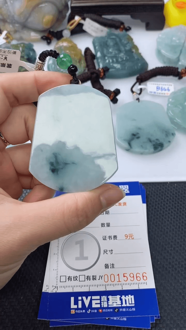 【闪购商品】翡翠颈饰未镶嵌1111111111