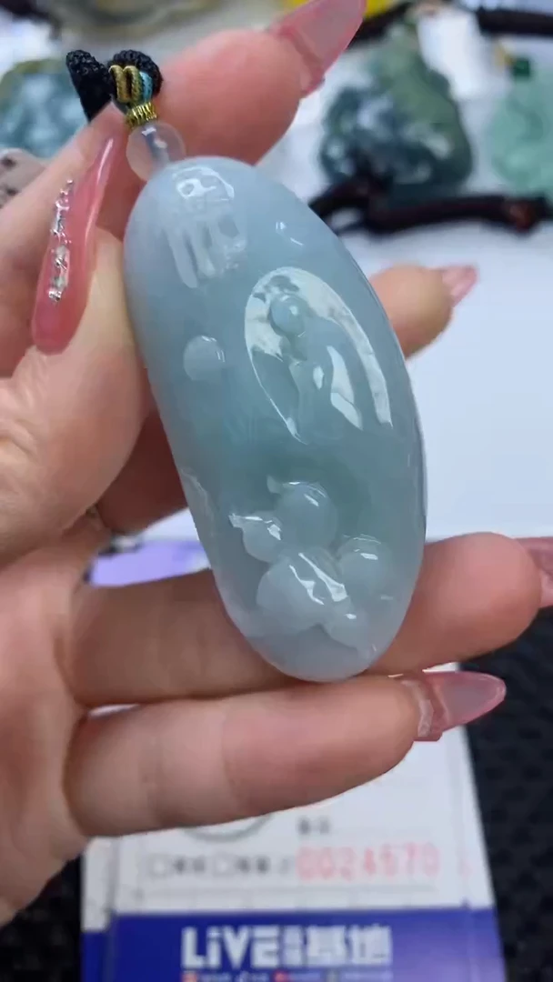 【闪购商品】翡翠颈饰未镶嵌