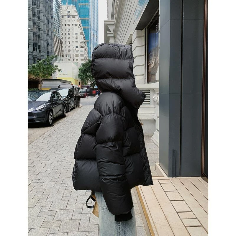 黑色短款羽绒服女2024新款高级感泡芙90白鸭绒时尚外套通勤冬装