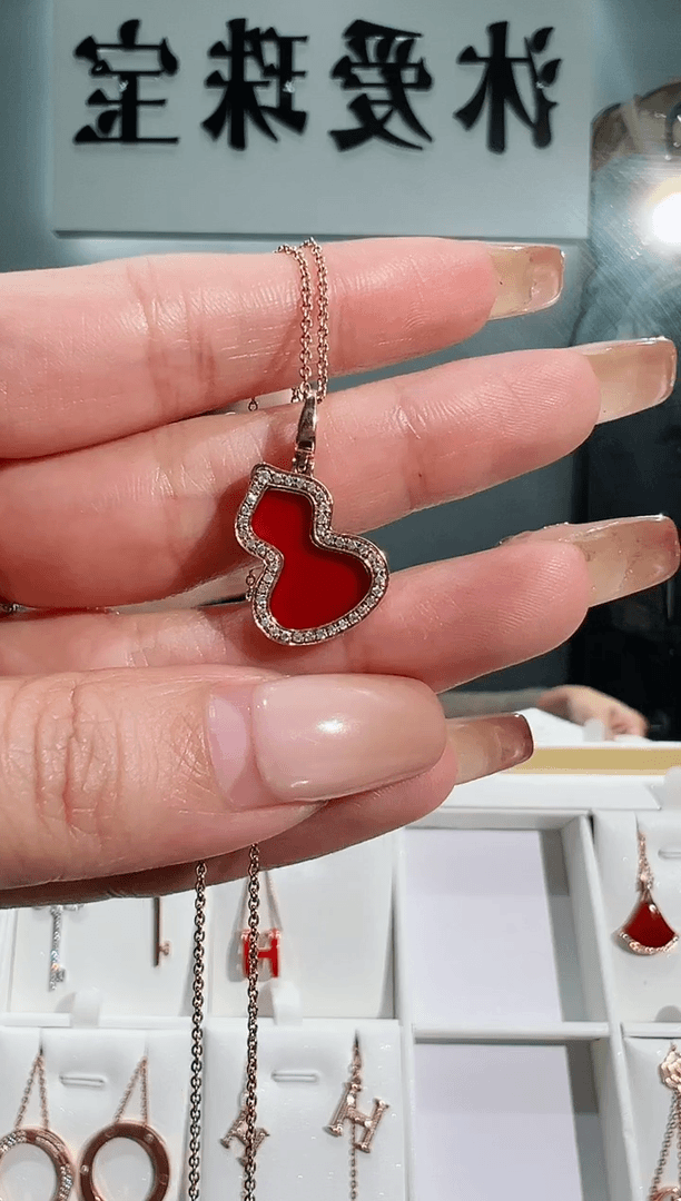 【闪购商品】玛瑙/玉髓吊坠(不含链)18K金镶嵌钻石葫芦吊坠