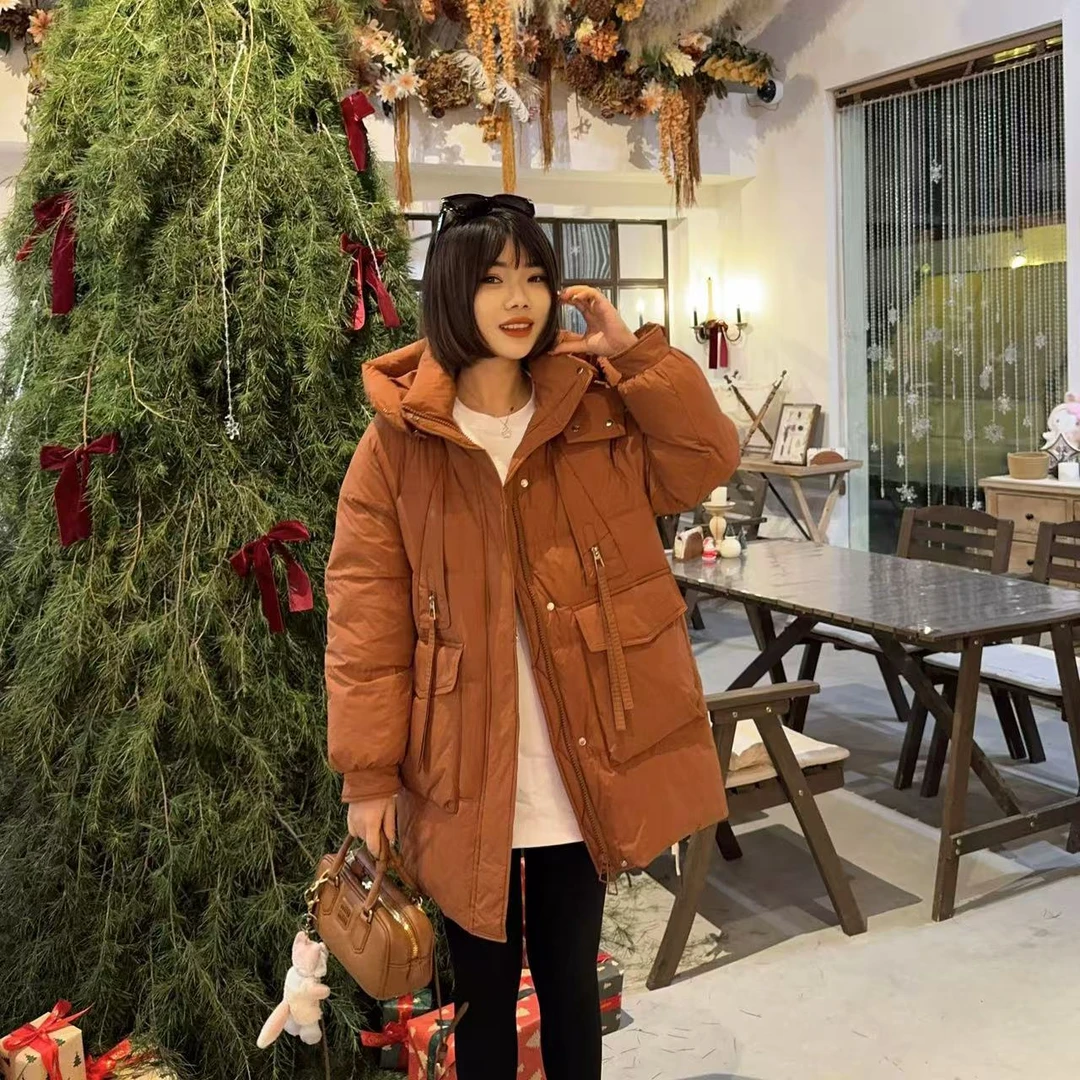 玳妮【龟背飘带羽绒】冬季新款连帽大口袋飘带羽绒服时尚长款面包服