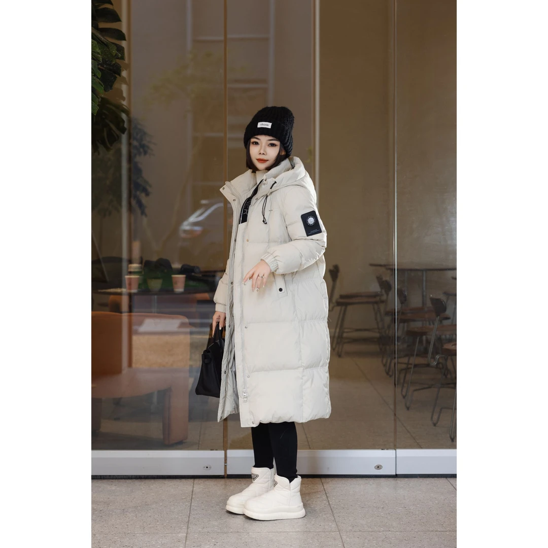 玳妮【鹅标羽绒服】冬季新款 防风连帽长款过膝羽绒服 休闲保暖外套