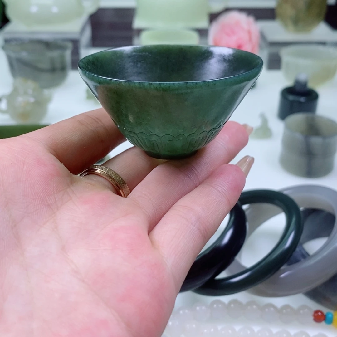 和田玉青玉手工斗笠杯未镶嵌