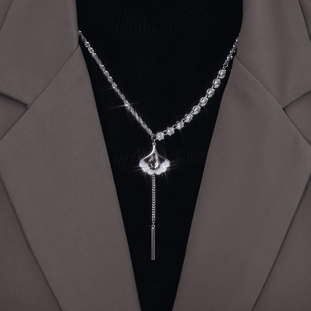 【银杏叶】合成锆石吊坠轻奢设计感秋冬银杏流毛衣链线条相框rx