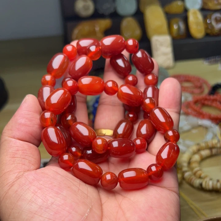 帅老头珠宝玛瑙手串