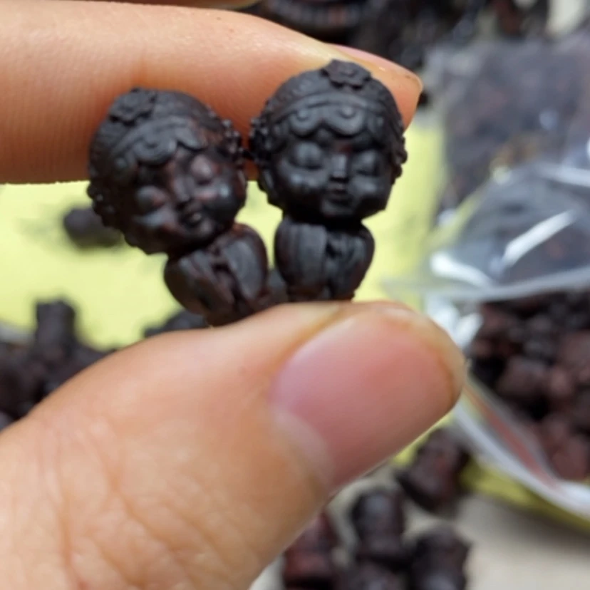 【闪购商品】降真香其他青衣姑娘一对