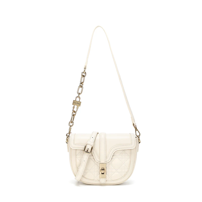 2024上新气质菱格绣线单肩斜挎包K-3235白色